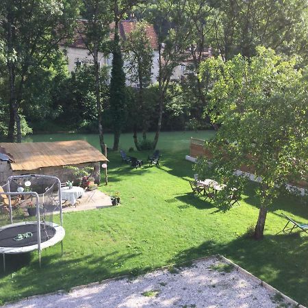 Gite Sur Loue Орнан Екстериор снимка