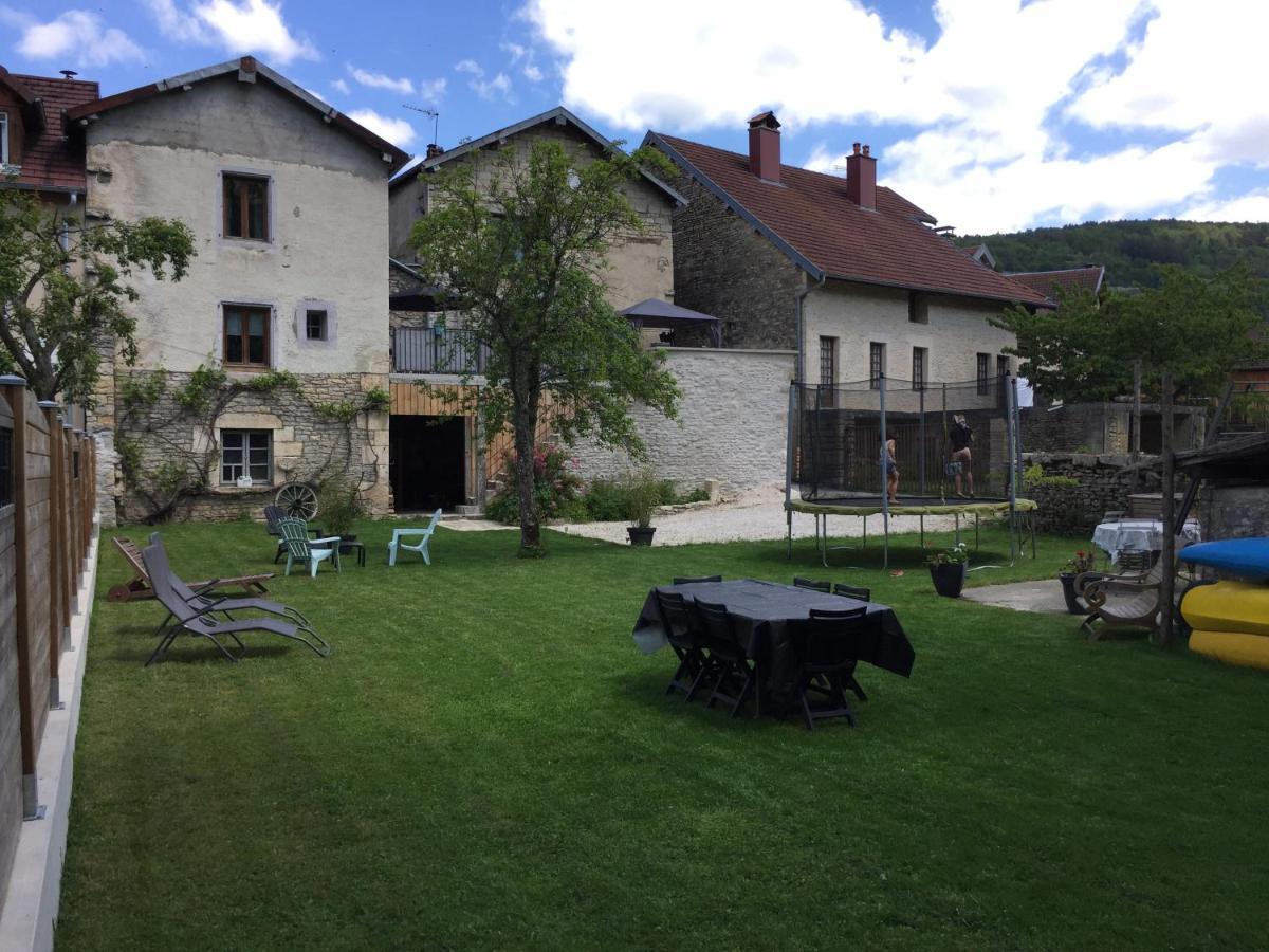 Gite Sur Loue Орнан Екстериор снимка
